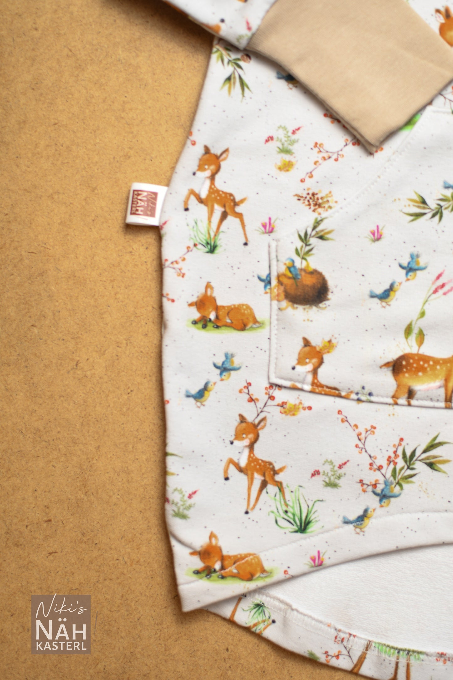 Niki‘s Nähkasterl Long Hoodie