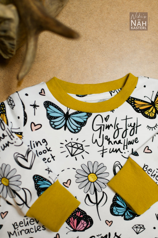 Niki‘s Nähkasterl Hoodella